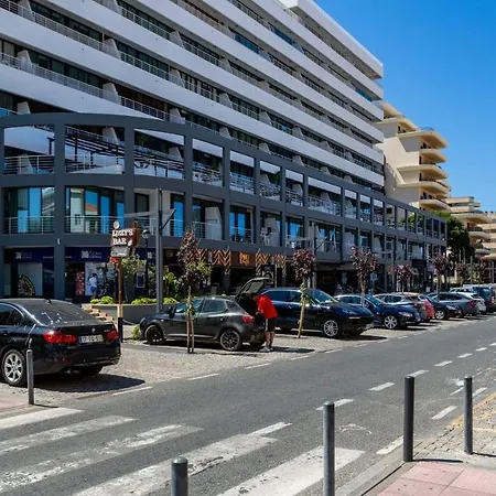 Divine Marina W/ Pool & Garden By Lovelystay Apartment *