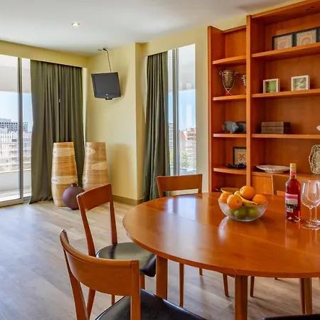 Divine Marina W/ Pool & Garden By Lovelystay Apartament