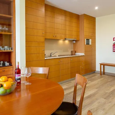 Apartament Divine Marina W/ Pool & Garden By Lovelystay