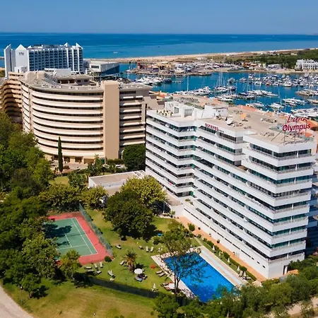 Divine Marina W/ Pool & Garden By Lovelystay Apartament