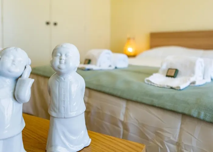 Divine Marina W/ Pool & Garden By Lovelystay Apartament