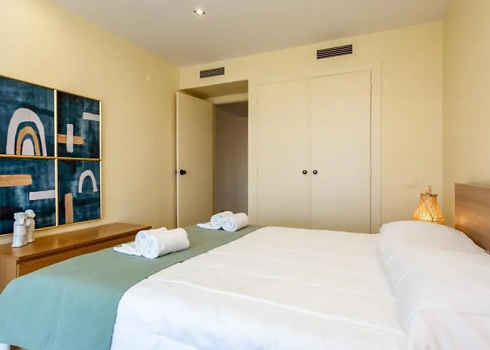 Divine Marina W/ Pool & Garden By Lovelystay Apartament *