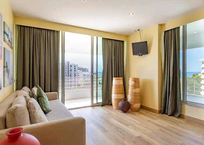 Divine Marina W/ Pool & Garden By Lovelystay Quarteira