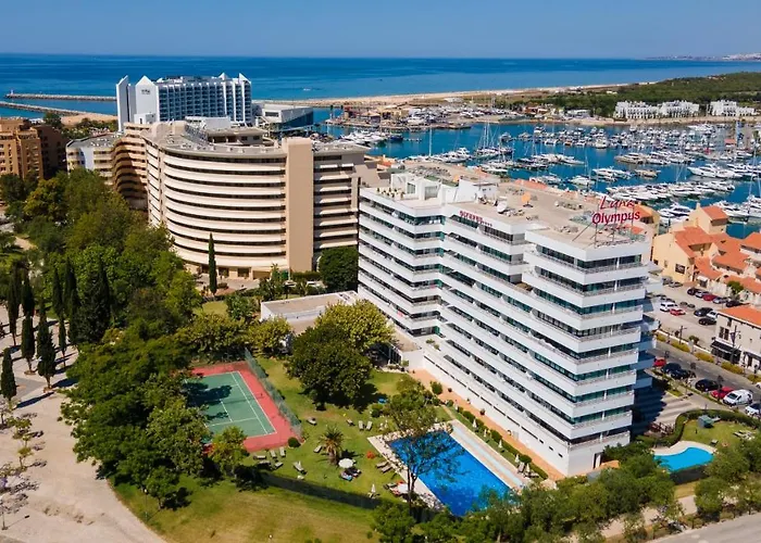 Divine Marina W/ Pool & Garden By Lovelystay Apartament